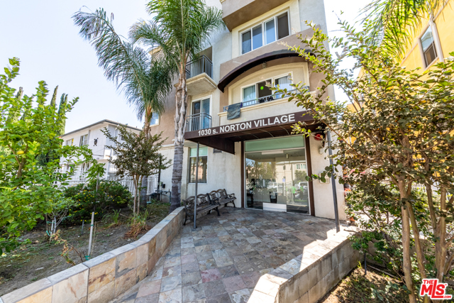 4 Bed Home for Sale in Los Angeles, California