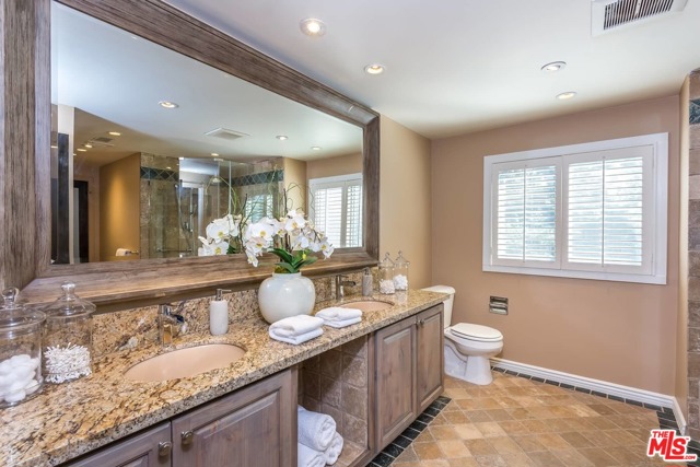 4 Bed Home for Sale in Los Angeles, California