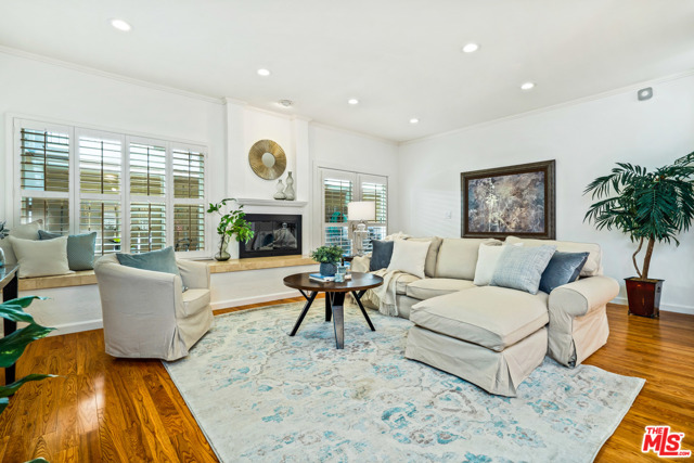 2 Bed Home for Sale in Studio City, California