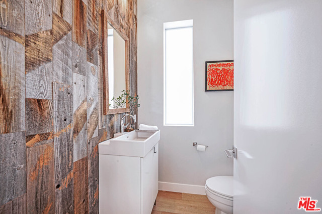 3 Bed Home for Sale in Los Angeles, California