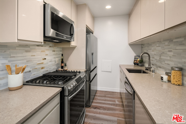 2 Bed Home for Sale in Santa Monica, California
