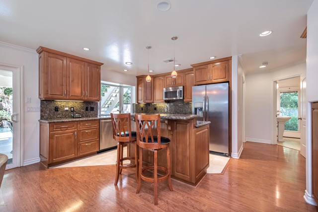 4 Bed Home for Sale in Calabasas, California