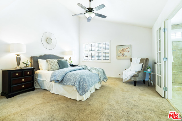 2 Bed Home for Sale in Studio City, California