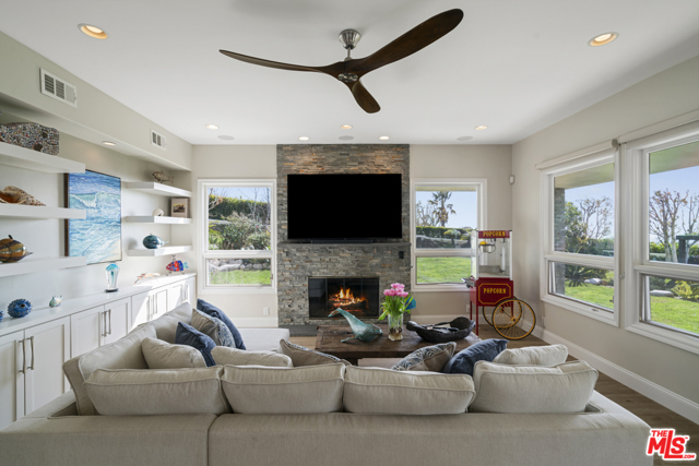4 Bed Home for Sale in Malibu, California
