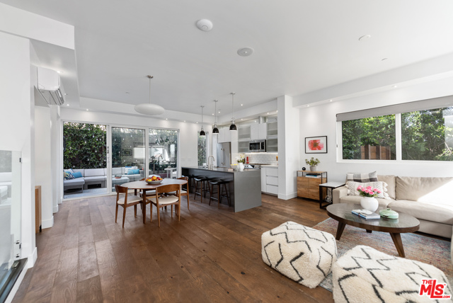 3 Bed Home for Sale in Los Angeles, California