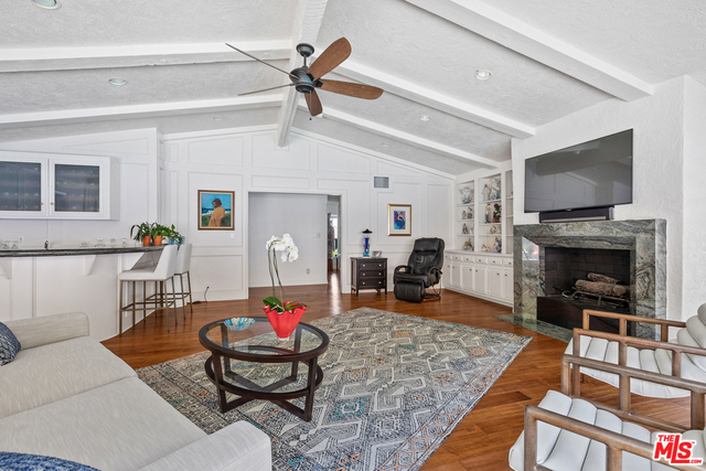 5 Bed Home for Sale in Encino, California