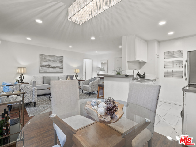 1 Bed Home for Sale in Los Angeles, California