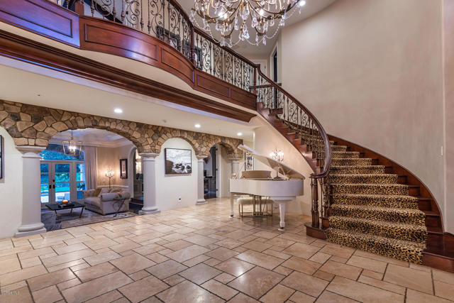 6 Bed Home for Sale in Westlake Village, California