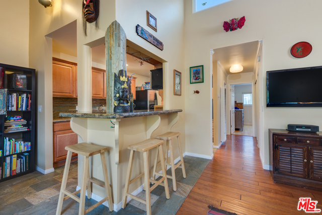 2 Bed Home for Sale in Culver City, California