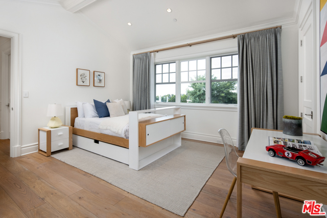 7 Bed Home for Sale in Pacific Palisades, California