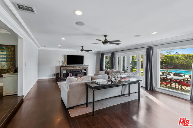 3 Bed Home for Sale in Van Nuys, California