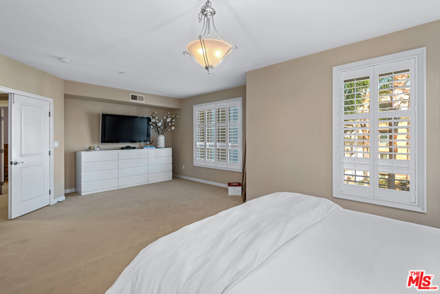 3 Bed Home for Sale in Playa Vista, California
