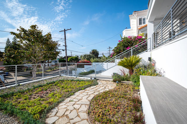 GYP_504 S Francisca Ave_066_MLS