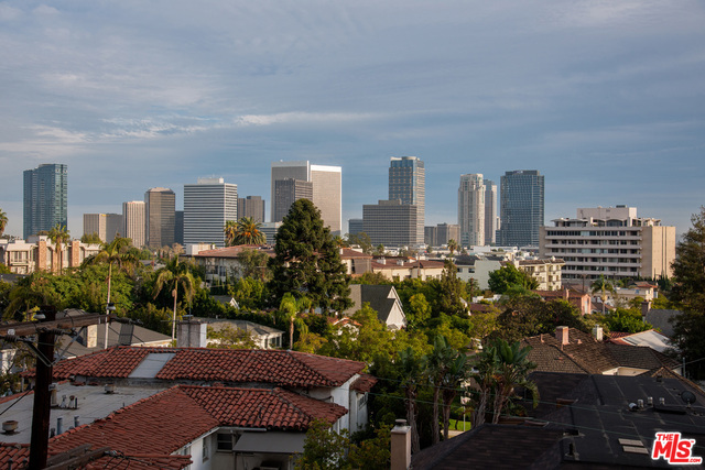 2 Bed Home for Sale in Los Angeles, California
