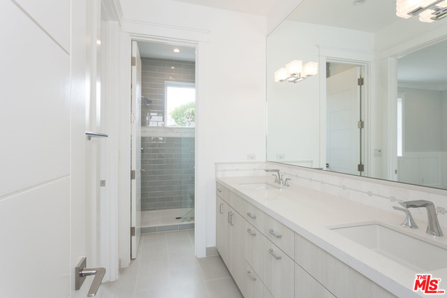 1350 23RD Street, Manhattan Beach, California 90266, 5 Bedrooms Bedrooms, ,3 BathroomsBathrooms,Residential,Sold,23RD,18340096