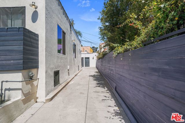  Income Home for Sale in Los Angeles, California