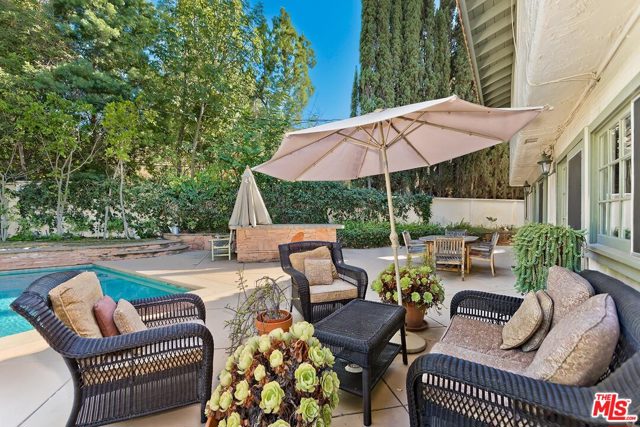 5 Bed Home for Sale in Encino, California