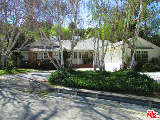 Photo of 4031 Hollyline Avenue, Sherman Oaks, CA 91423