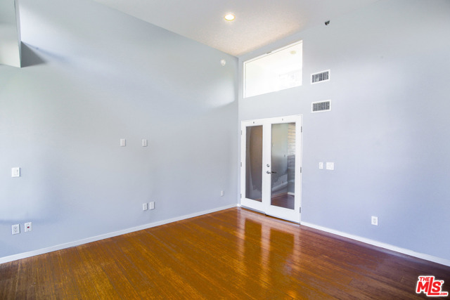 2 Bed Home for Sale in Los Angeles, California