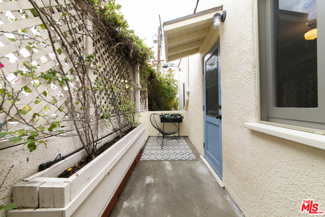 2 Bed Home for Sale in Los Angeles, California