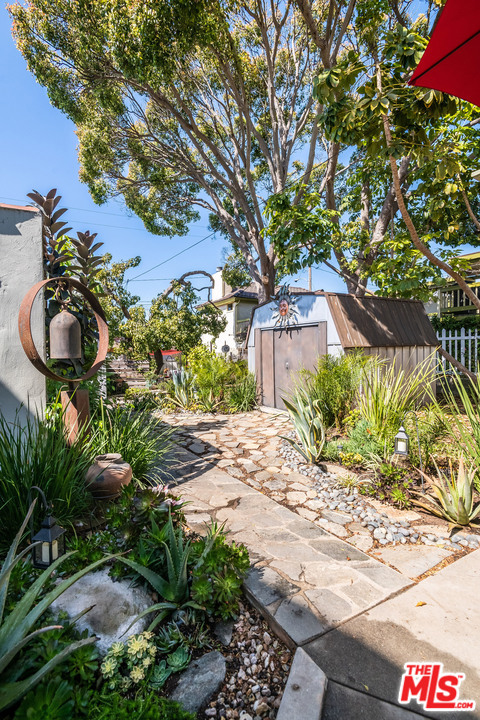 2 Bed Home for Sale in El Segundo, California