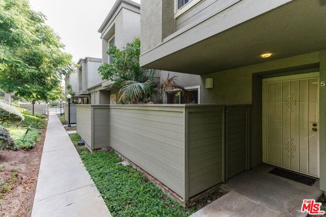 3 Bed Home for Sale in Granada Hills, California