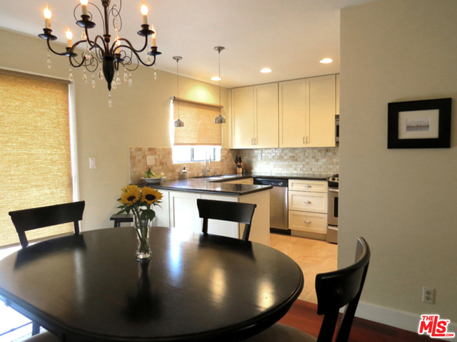 108 IRENA Avenue, Redondo Beach, California 90277, 2 Bedrooms Bedrooms, ,3 BathroomsBathrooms,Residential,Sold,IRENA,18322334