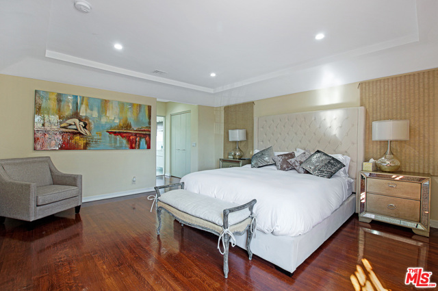 4 Bed Home for Sale in Beverly Hills, California