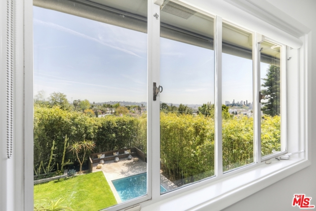 4 Bed Home for Sale in Los Angeles, California