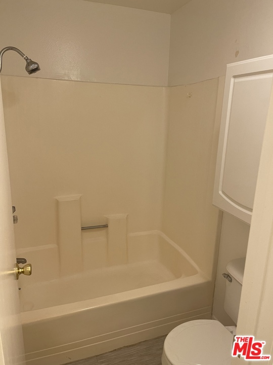 1 Bed Home for Sale in Culver City, California