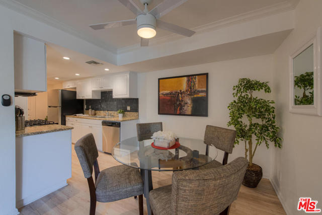 2 Bed Home for Sale in Sherman Oaks, California