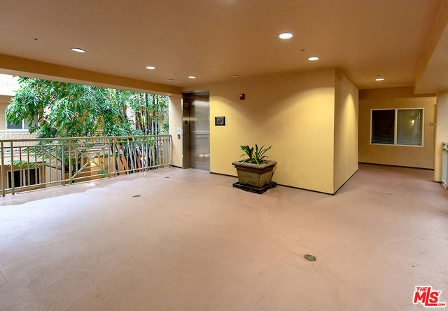 2 Bed Home for Sale in Los Angeles, California