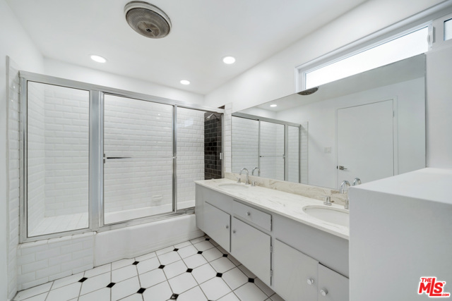 4 Bed Home for Sale in Beverly Hills, California