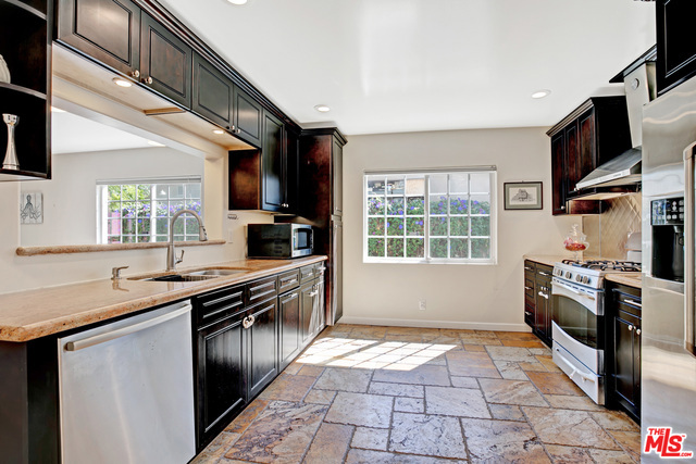 3 Bed Home for Sale in Sherman Oaks, California