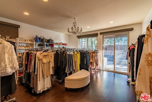 822 6TH Street, Hermosa Beach, California 90254, 4 Bedrooms Bedrooms, ,4 BathroomsBathrooms,Residential,Sold,6TH,19537348
