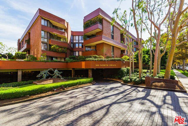 2 Bed Home for Sale in Beverly Hills, California