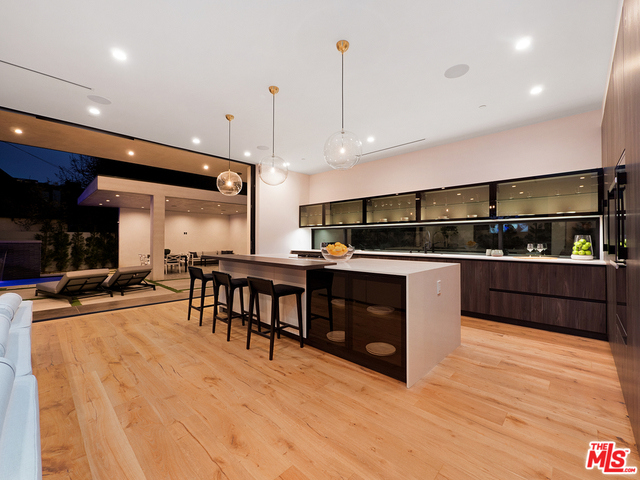 4 Bed Home for Sale in Los Angeles, California