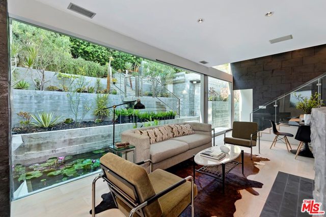3 Bed Home for Sale in Los Angeles, California