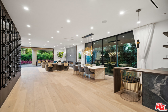 5 Bed Home for Sale in Los Angeles, California