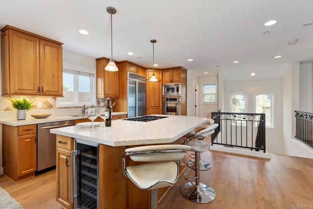 101 Highland Avenue, Manhattan Beach, California 90266, 4 Bedrooms Bedrooms, ,3 BathroomsBathrooms,Residential,Sold,Highland,NDP2101960