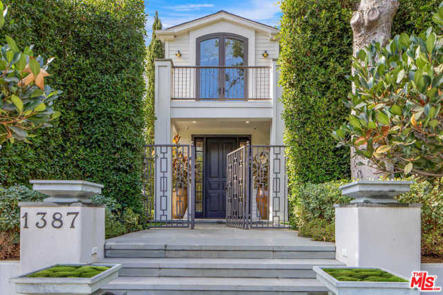 4 Bed Home for Sale in Los Angeles, California