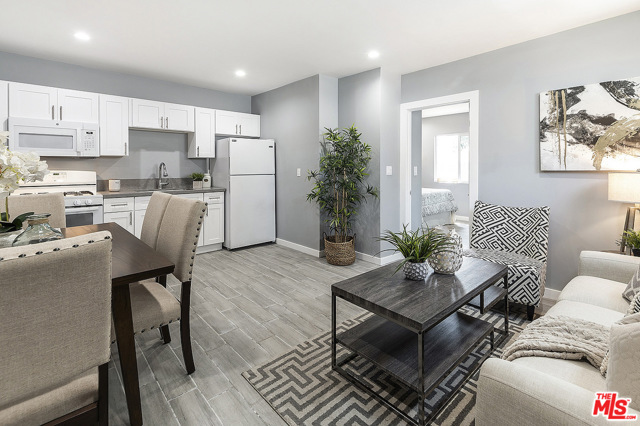 4 Bed Home for Sale in Los Angeles, California