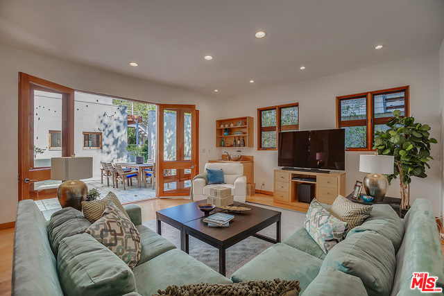 4 Bed Home for Sale in Sherman Oaks, California