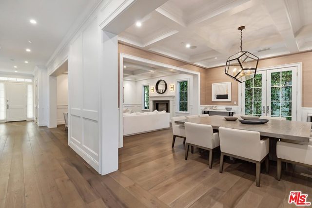 5 Bed Home for Sale in Los Angeles, California