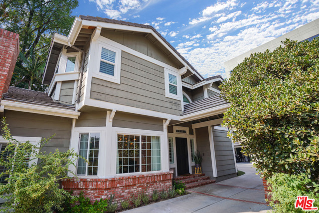 4 Bed Home for Sale in Encino, California