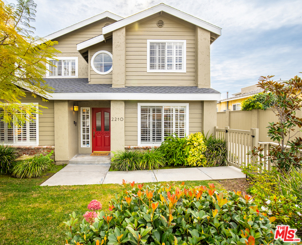 2210 HARRIMAN Lane, Redondo Beach, California 90278, 4 Bedrooms Bedrooms, ,2 BathroomsBathrooms,Residential,Sold,HARRIMAN,20544094