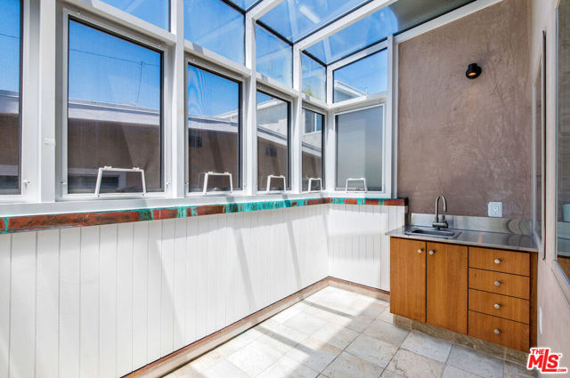 209 42ND Street, Manhattan Beach, California 90266, 3 Bedrooms Bedrooms, ,3 BathroomsBathrooms,Residential,Sold,42ND,20581222