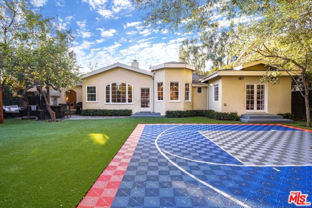 4 Bed Home for Sale in Valley Village, California