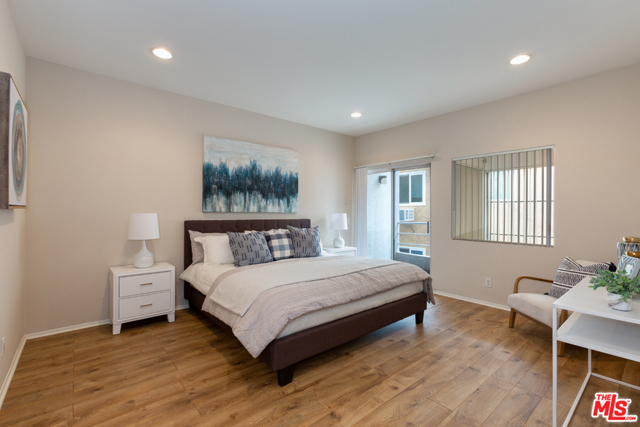 2 Bed Home for Sale in Los Angeles, California