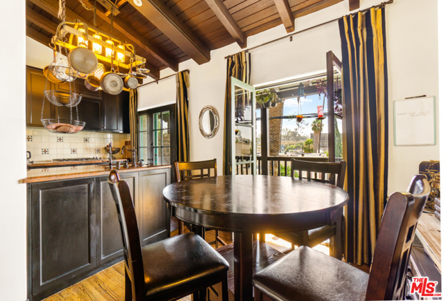 1 Bed Home for Sale in Los Angeles, California